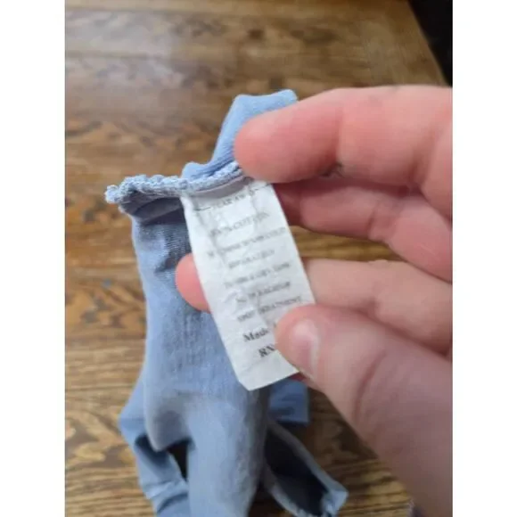 Blue Sleeveless Crop Top - Picture 4 of 5